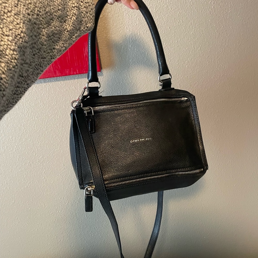 GIVENCHY
Pandora Small Sugar Satchel Bag